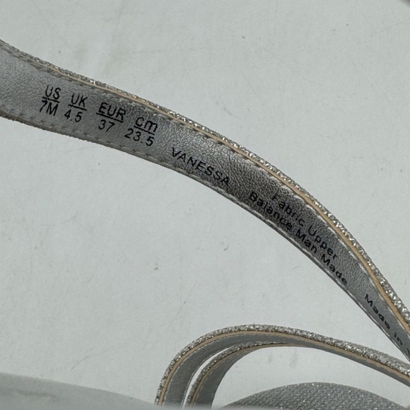 NEW Naturalizer Vanessa Dress Sandal US Size 7 READ - Picture 8 of 10